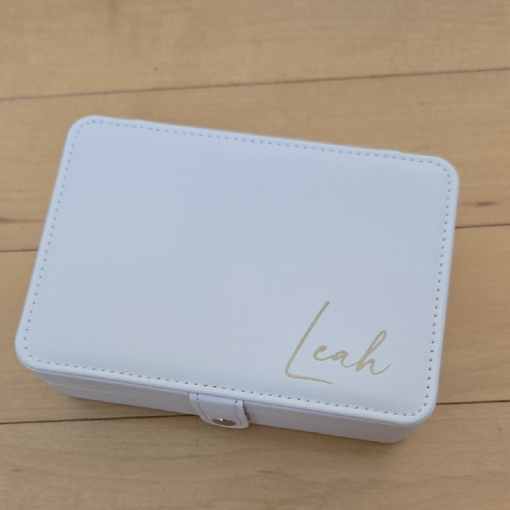 NEW White Jewelry Box with "Leah" Gold Script‎